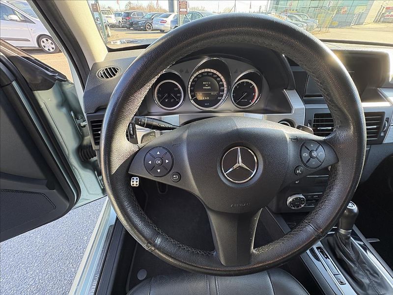 Mercedes-Benz GLK 3,0 350CDi 165kW 4M,Xenon,Kůže - fotka 7 z 36