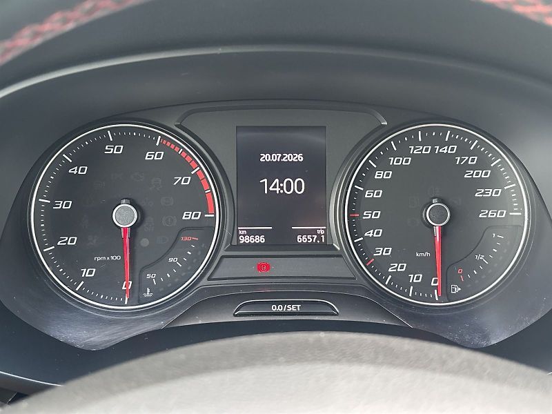 Seat Leon (2019) 1.5 TSI FR - fotka 6 z 27