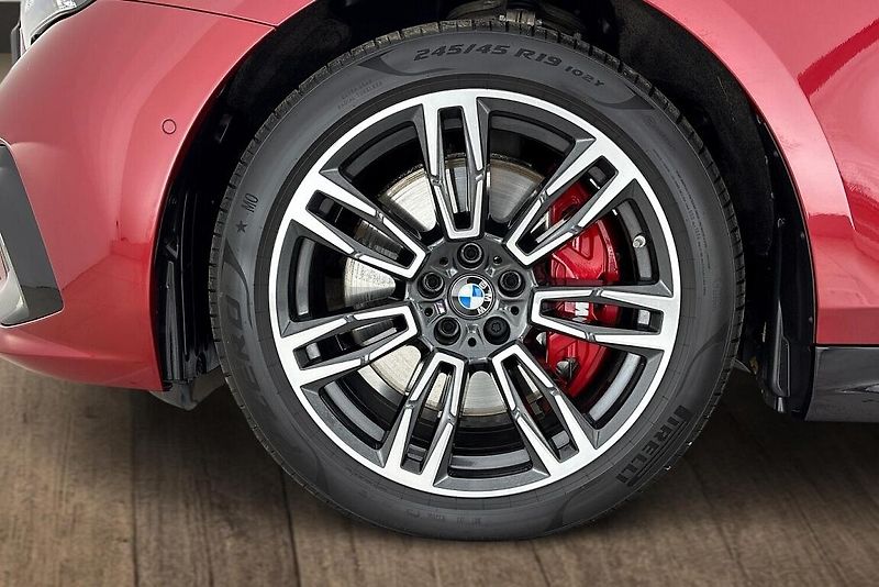 BMW Řada 5 540d xDrive Sedan - fotka 6 z 26