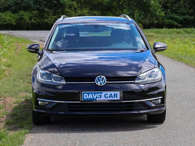 Volkswagen Golf 1,0 TSI 81kW CZ Comfort LED - fotka 2 z 34