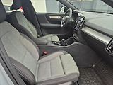 Volvo XC40 2,0 B3 Plus Dark - náhled 13
