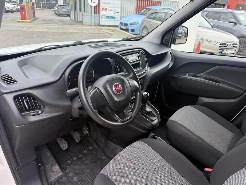 Fiat Dobló 1.3 MTJ Klimatizace - fotka 10 z 21
