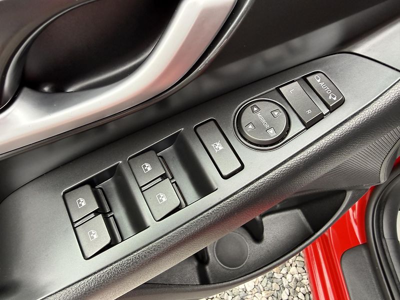 Hyundai i30 1,4 T-GDI DCT Style Automat ČR - fotka 17 z 42