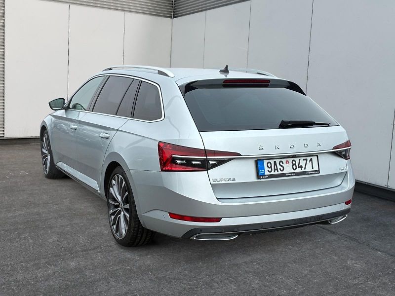 Škoda Superb (2023) L&K 2.0TDI 147kW DSG TAŽNÉ CZ - fotka 4 z 11