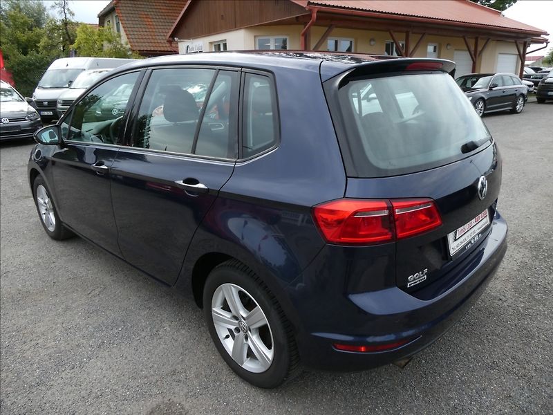 Volkswagen Golf Sportsvan 1,6 TDi 81kW 1.MAJITEL,servisk - fotka 7 z 53