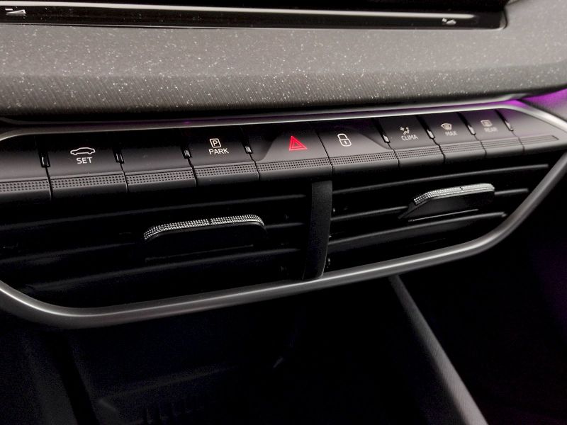 Škoda Octavia (2024) combi Top Selection  2,0 Tdi 1 - fotka 21 z 39