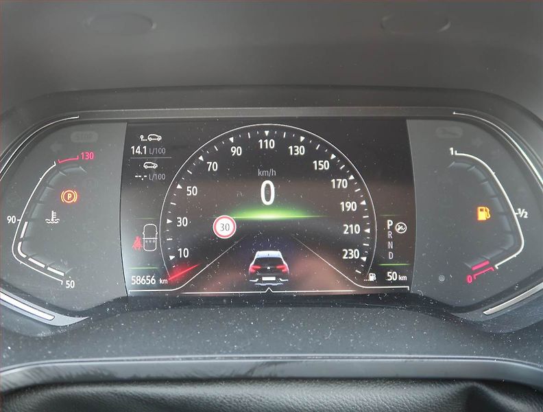 Renault Captur (2020) 1.3 TCe, Automat, Serv.kniha - fotka 11 z 19