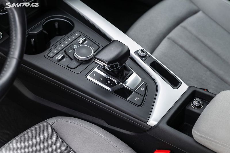 Audi A4 2.0 TDI quattro*Servis - fotka 40 z 43