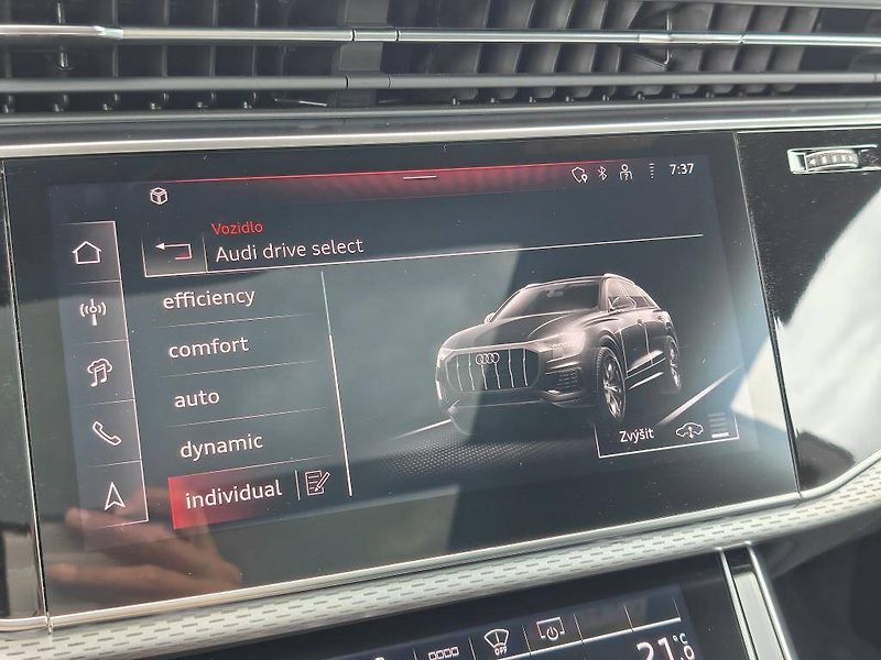 Audi Q8 SQ8 SUV Quattro 8TT 4,0TFSI - fotka 20 z 27