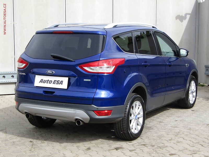 Ford Kuga (2015) 1.5 EB, Navi, xenon - fotka 4 z 22
