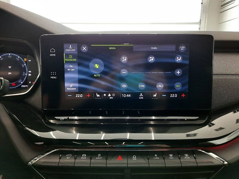 Škoda Octavia (2022) Combi Sportline 2.0 TSI 4x4 (1 - fotka 21 z 31