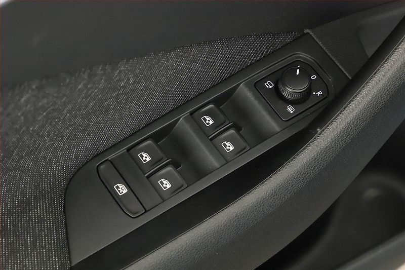 Škoda Kamiq (2021) Style 1.0 TSI - fotka 13 z 14