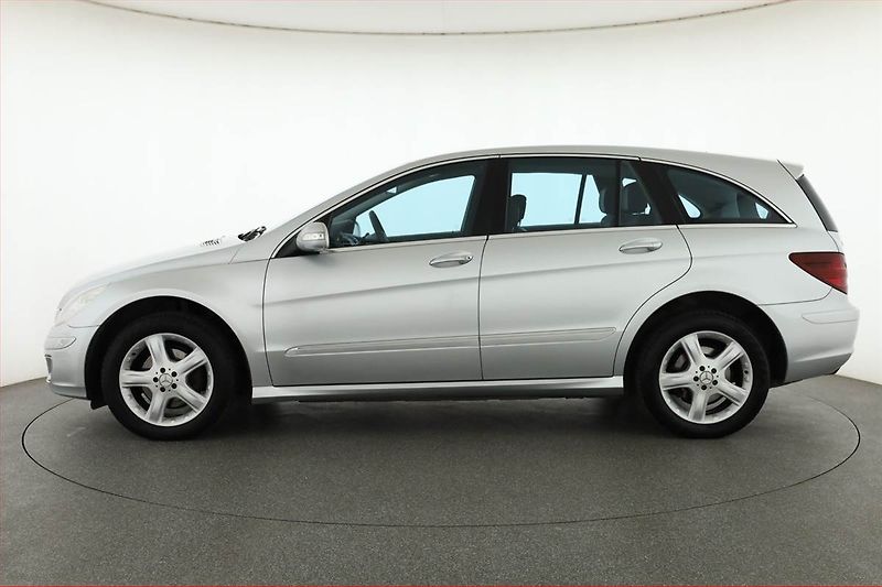 Mercedes-Benz Třídy R (2007) R 320 CDI 4MATIC, 4X4 - fotka 3 z 16