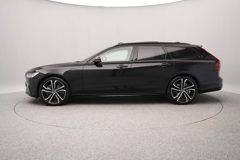 Volvo V90 T8 AWD RECHARGE ULTRA - fotka 7 z 53