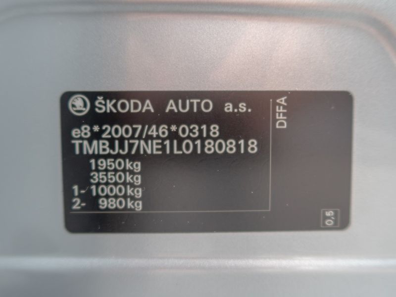 Škoda Octavia (2020) ČR 2.0TDI 110KW – 1 majitel - fotka 43 z 48