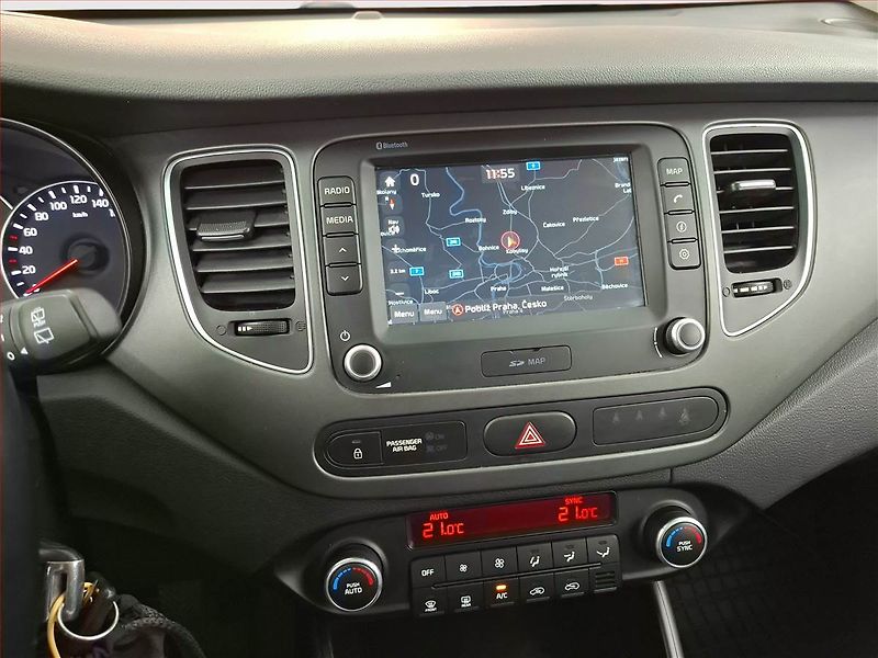 Kia Carens (2017) 1.6 GDI, Serv.kniha, Navi - fotka 12 z 19