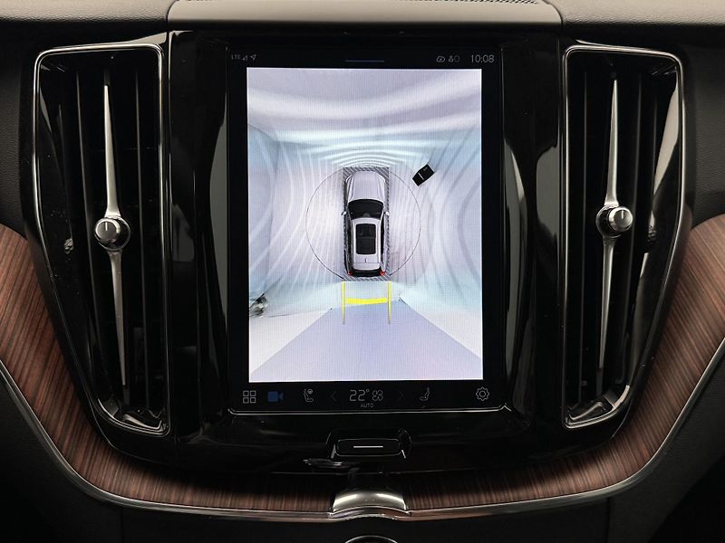 Volvo XC60 T8 AWD RECHARGE BRIGHT PLUS  - fotka 44 z 46