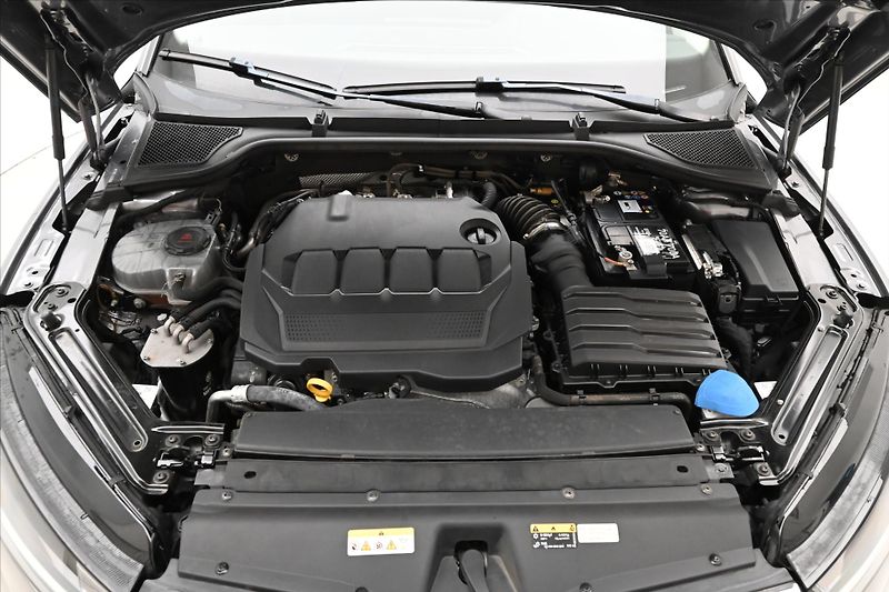Škoda Octavia 2,0 TDI 110 kW DSG Style Záruk - fotka 9 z 30