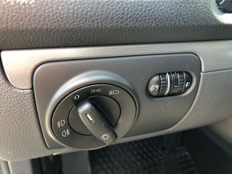 Volkswagen Golf A Variant 1.4 TSi TRENDLINE - fotka 16 z 27