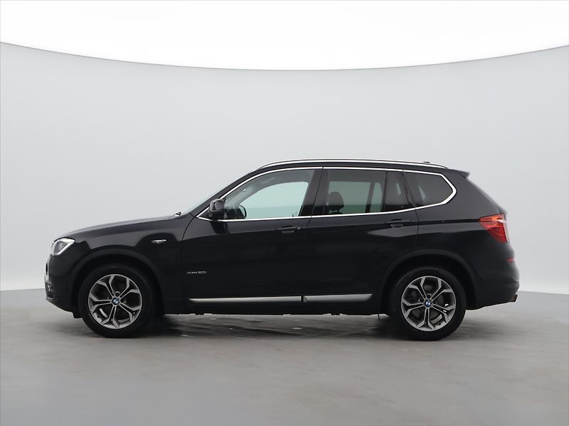 BMW X3 2,0 xDrive20i 135kW X-line DPH - fotka 4 z 32