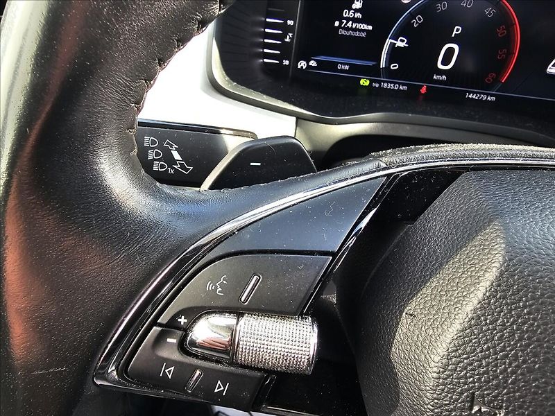 Škoda Kodiaq 2,0TDi 110KW DSG STYLE TZ - fotka 17 z 52