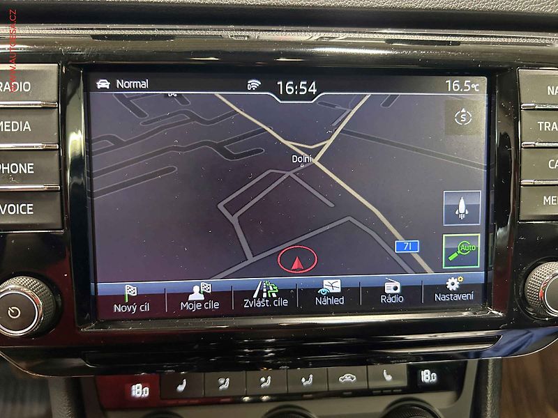 Škoda Superb (2016) 2.0TDi 4x4, ČR, DSG, navi - fotka 11 z 17