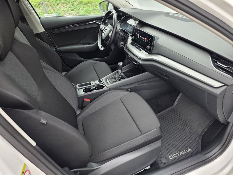 Škoda Octavia (2023) 2.0TDI 85kW ČR NOVÉ 1.MAJITEL - fotka 8 z 21