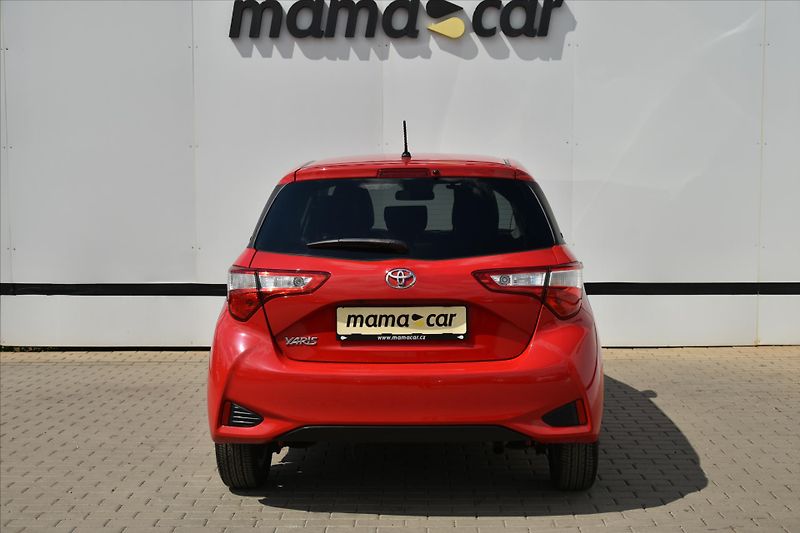 Toyota Yaris 1.5VVT-i Y20 EDITION 1. MAJ ČR - fotka 6 z 23