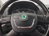 Škoda Octavia (2013) 2.0 TDI, Serv.kniha, Tempomat - náhled 17
