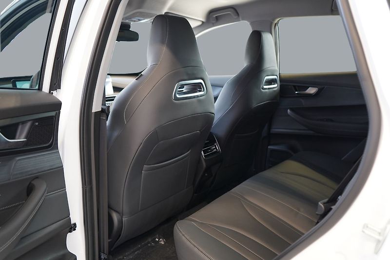 Chery Tiggo 4 HEV UNIQUE 1.5 IDHE HEV - fotka 17 z 31