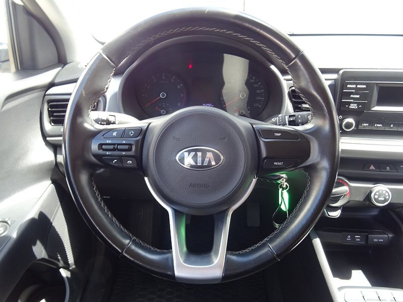 Kia Rio (2019) 1.2i,61kW,1majČR,S.kni,klima - fotka 14 z 21