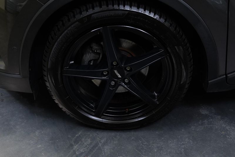 Toyota C-HR - fotka 10 z 29
