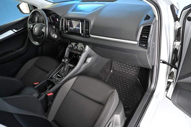 Škoda Karoq (2024) 2.0 4x4 DSG LED TOUR Virtual K - fotka 11 z 33