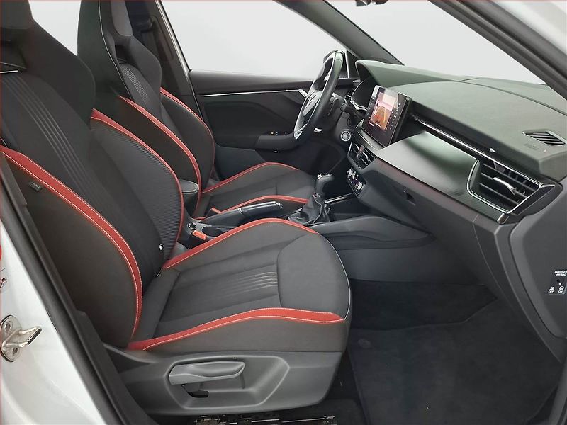 Škoda Kamiq (2023) Monte Carlo 1.5 TSI - fotka 9 z 23