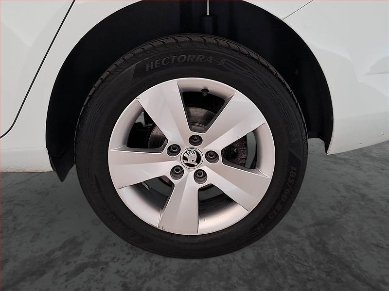 Škoda Fabia (2017) 1.0 TSI, Tempomat - fotka 15 z 16