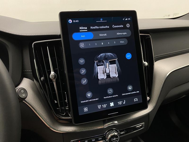 Volvo XC60 T8 AWD RECHARGE BLACK EDITION - fotka 41 z 61