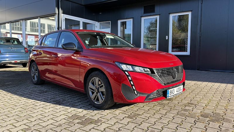 Peugeot 308 1.2 130k Active - fotka 4 z 15