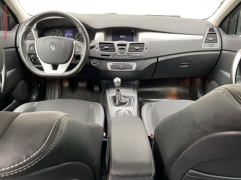 Renault Laguna (2014) 1.5 dCi, AC, navi, tempo - fotka 7 z 16