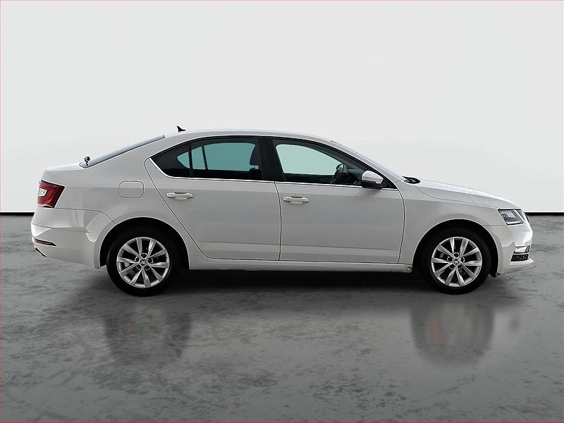 Škoda Octavia (2017) 1.4 TSI, Automat, Navi - fotka 6 z 17