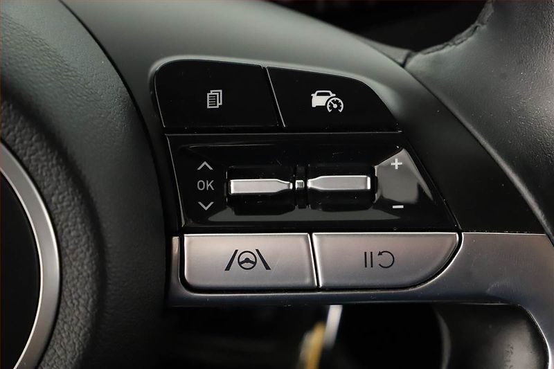 Hyundai Tucson (2022) 1.6 T-GDI 48V MHEV - fotka 17 z 19