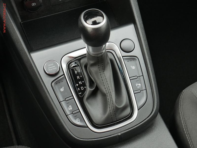 Hyundai Kona (2023) 1.0 T-GDi, 1.maj,ČR, AT, LED - fotka 15 z 24