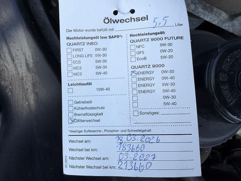 Volvo V70 2.4 D5 KŮŽE NAVIGACE SERVISKA - fotka 41 z 44