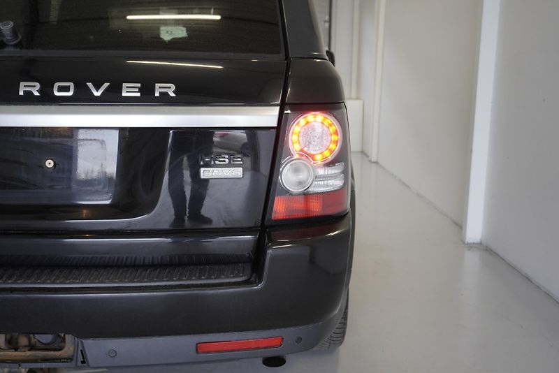 Land Rover Range Rover Sport 3,0 TDV6 4WD AUTOMAT - fotka 10 z 39