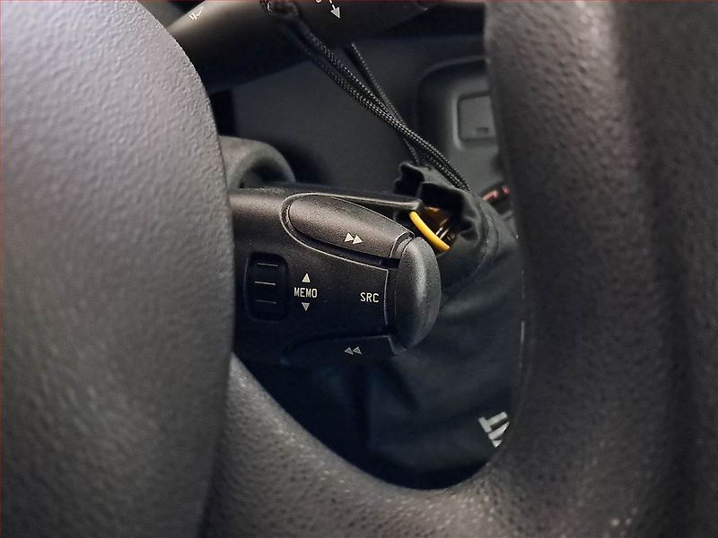 Citroën C3 Picasso (2012) 1.4 i, nová STK, jezdí výborně - fotka 14 z 15