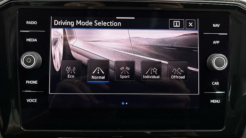 Volkswagen Passat 2.0 TDI DSG 4MOTION Alltrack - fotka 27 z 27
