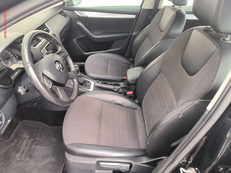 Škoda Octavia (2014) 1.2 TSi, Elegance, bixen, TZ - fotka 9 z 20