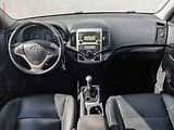 Hyundai i30 (2009) 1.6CVV-T, 2.maj,ČR, AC, kůže - náhled 8