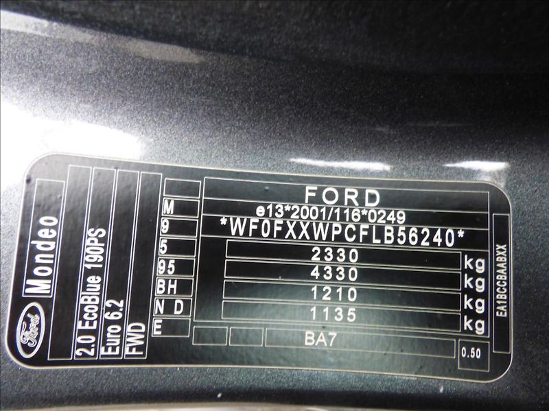 Ford Mondeo 2,0 EcoBlue,140kW,Navi,Keyless - fotka 53 z 58