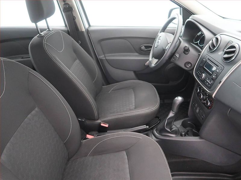 Dacia Logan (2015) 1.2 16V, Serv.kniha, Tempomat - fotka 9 z 14