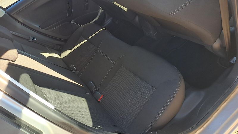 Peugeot 208 1.2 PureTech Active - fotka 9 z 26